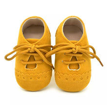 Load image into Gallery viewer, Suede Oxfords - 2 Colors
